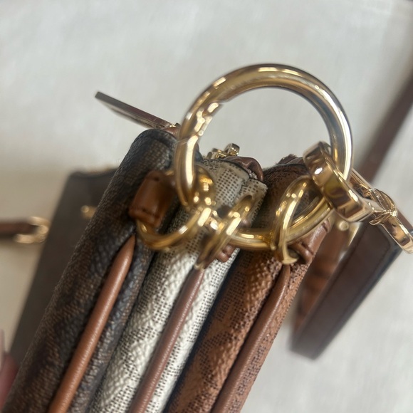 Michael Kors - Jet set triple pouch cross body - Picture 3 of 10
